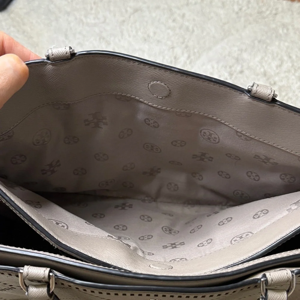 Tory Burch Robinson Crosshatch Tote Shoulder Bag Taupe